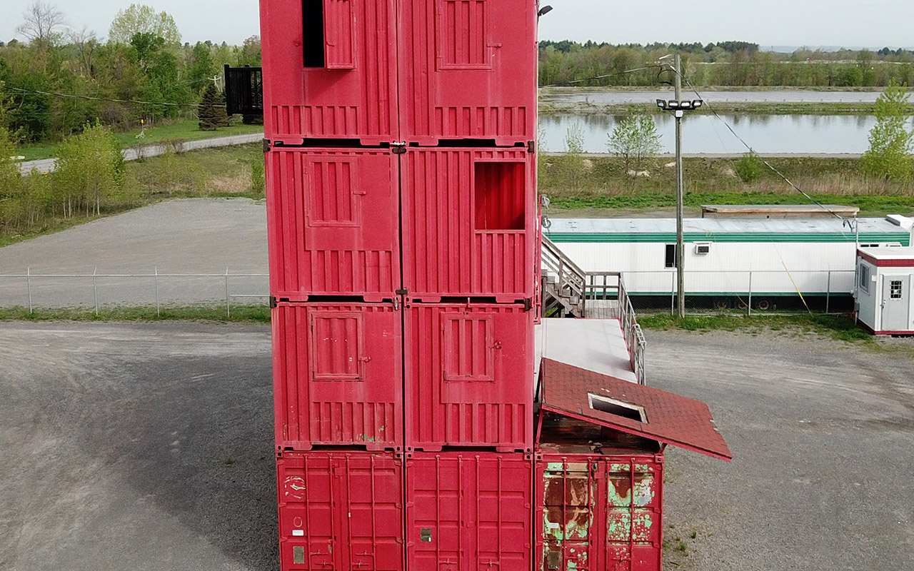centre de formation pour pompiers en conteneurs